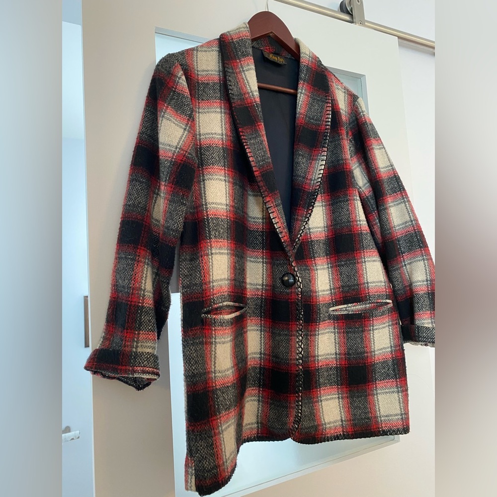 Vintage Plaid Wool Blazer. David Paul New York